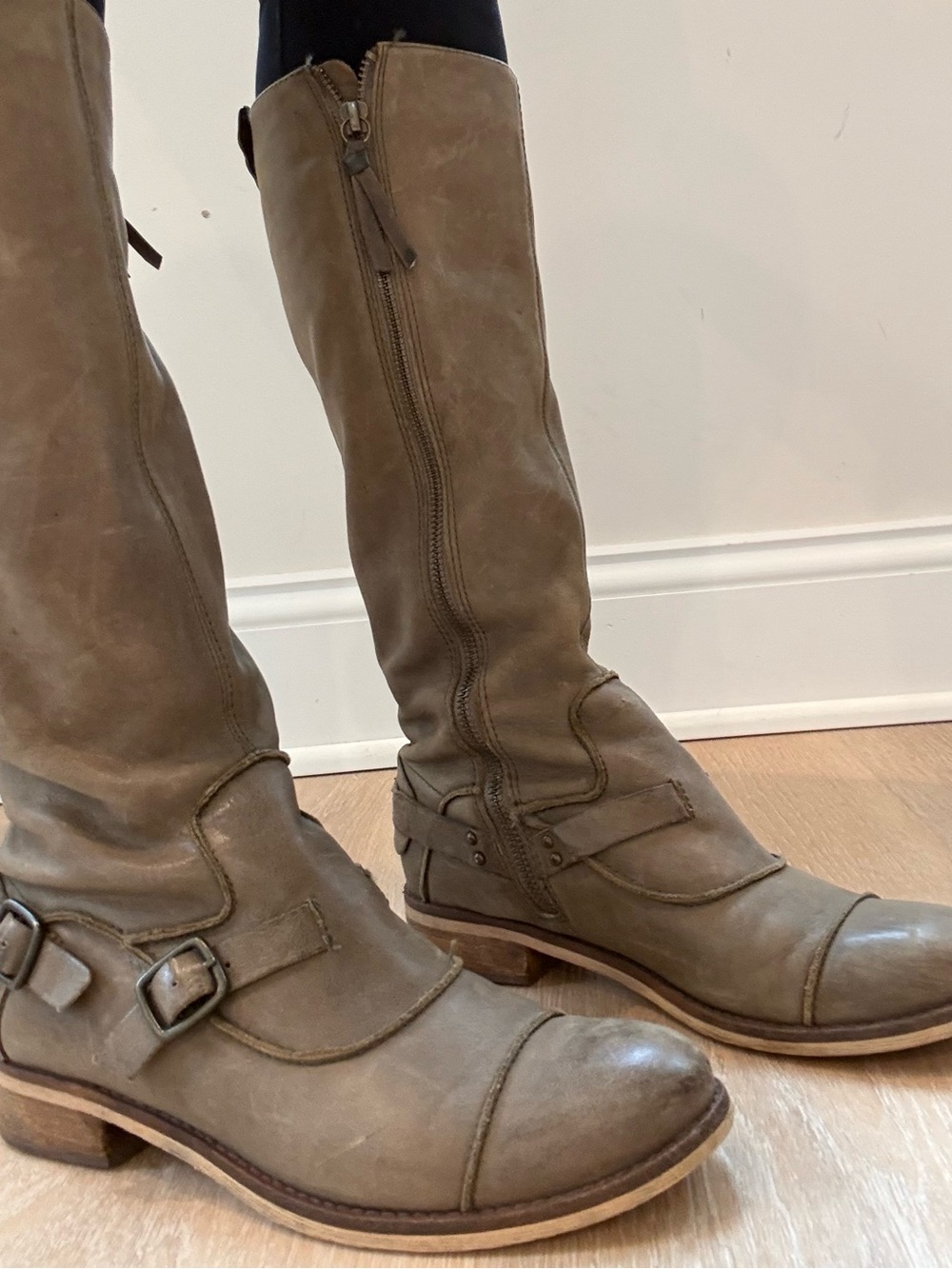 Vintage Schuler & Sons Philadelphia Drew Boots – Anthropologie – Gray Leather –
